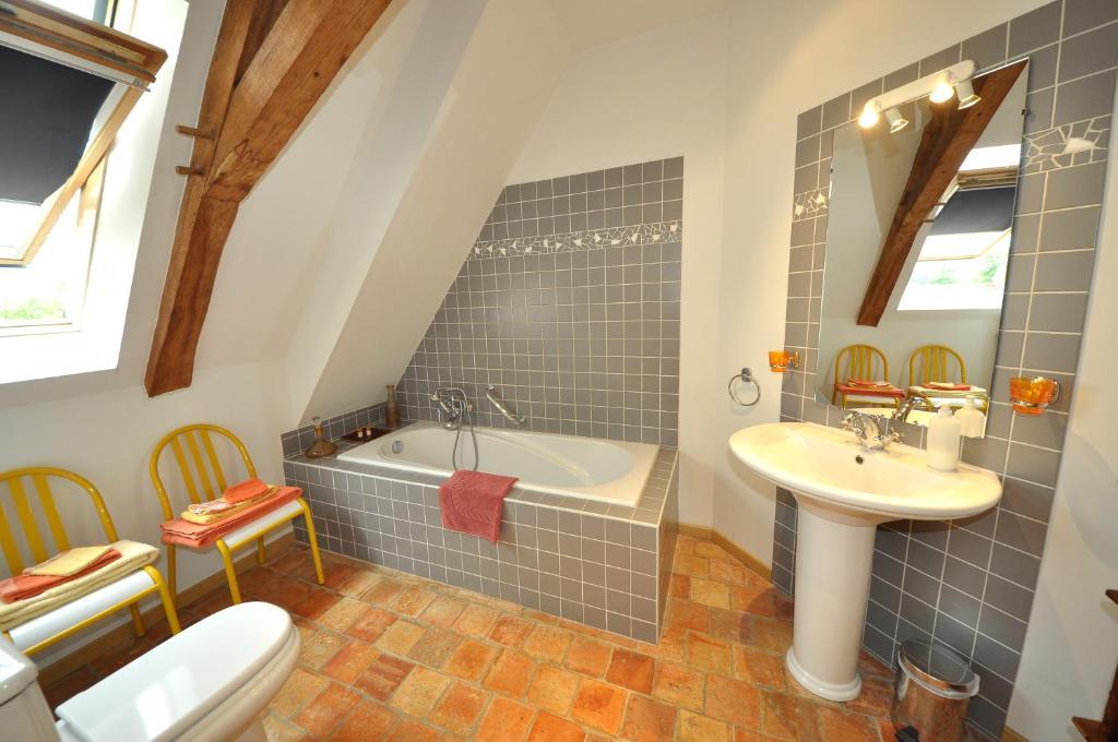 Grange Du Plessis Bed & Breakfast Segre Exterior photo
