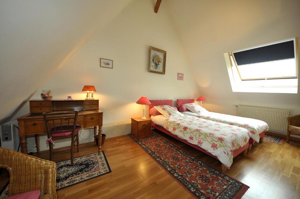 Grange Du Plessis Bed & Breakfast Segre Exterior photo